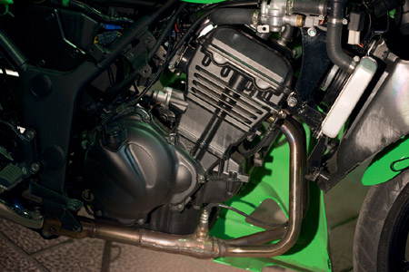 Новый L-twin Kawasaki EX250K